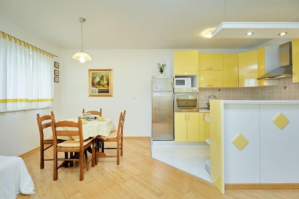 Apartments Zelic Tucepi Hotel in Tučepi