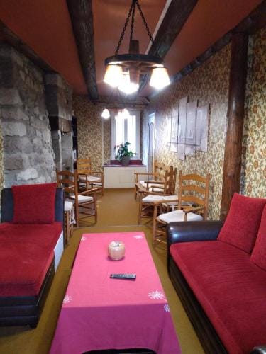 Au coeur du Volcantal Hotel in Auvergne-Rhône-Alpes