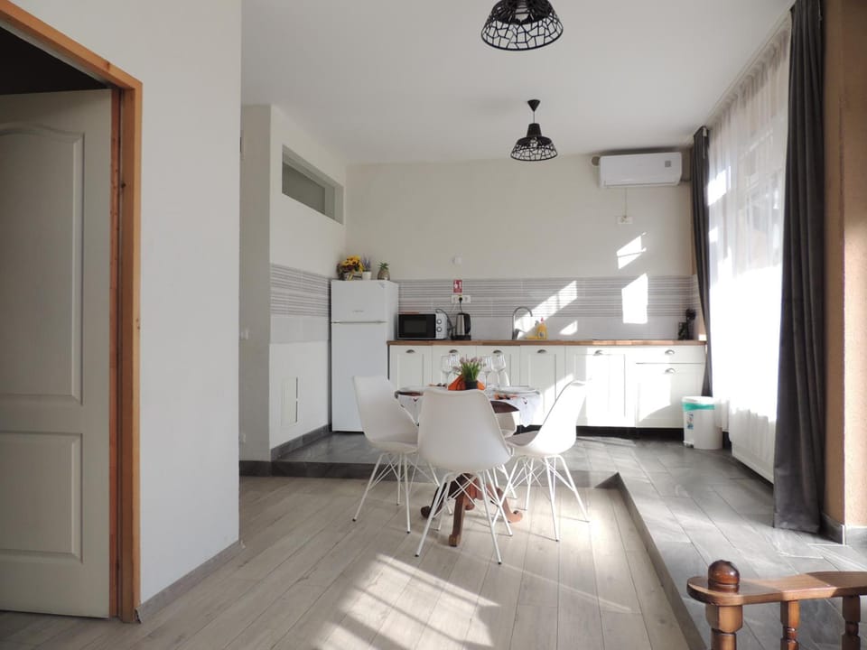 Premont Studios Ghimbav Apartment hotel in Brașov County
