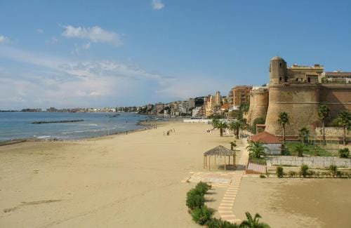 GUEST HOUSE TRA CIELO E MARE Hotel in Nettuno