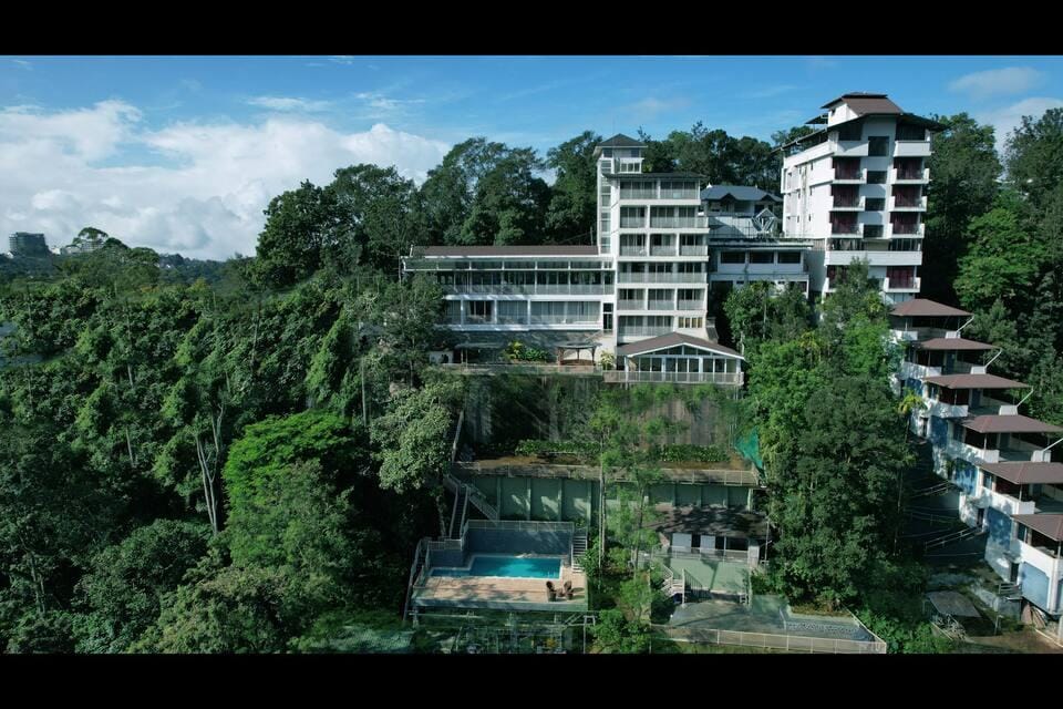 British County Hotel in Kerala