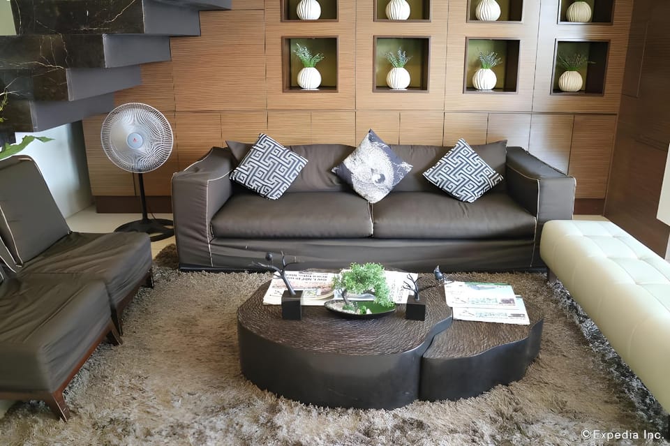 Avenue Suites Hotel in Bacolod