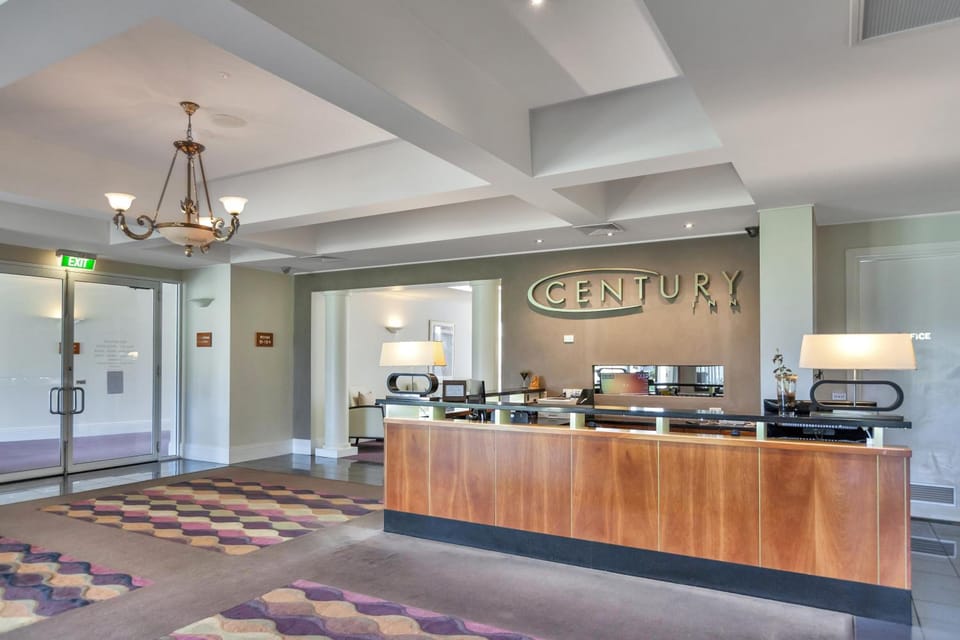 Century Inn Motel in Morwell