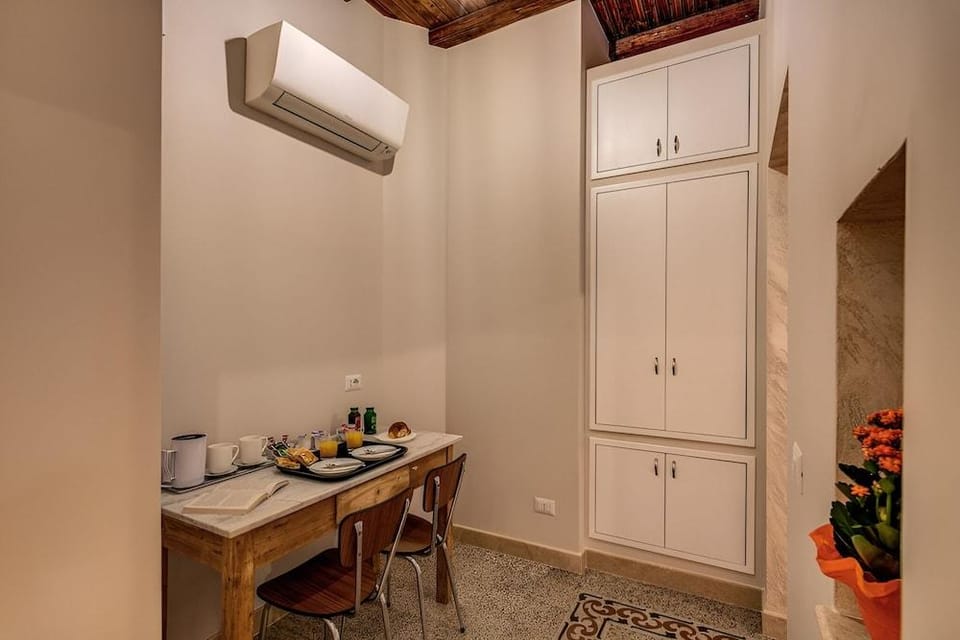 Colosseo Accomodation Room Guest House Hotel in Rome