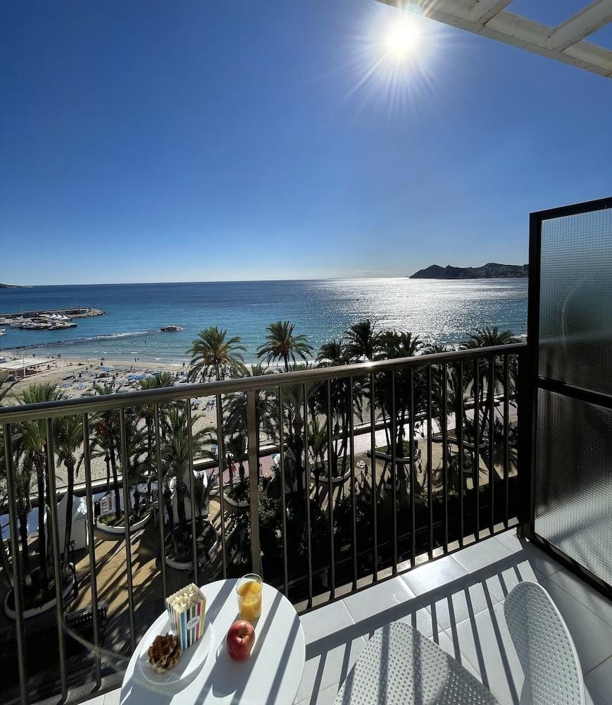 Casual Pop Art Benidorm Hotel in Benidorm