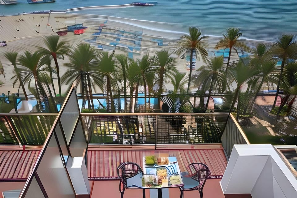 Casual Pop Art Benidorm Hotel in Benidorm