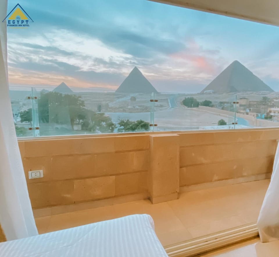 Egypt pyramids inn Hotel in Egypt