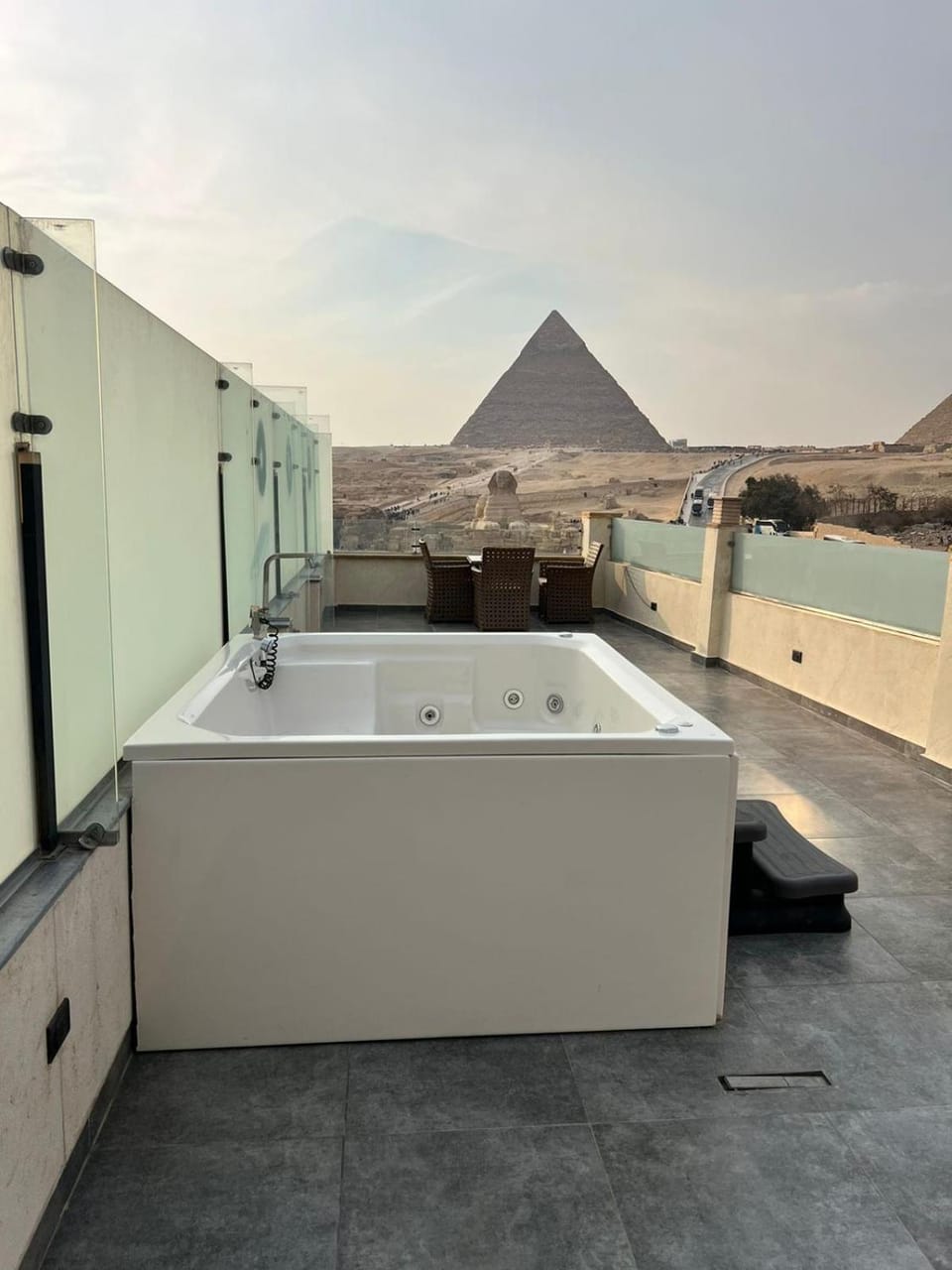 Egypt pyramids inn Hotel in Egypt
