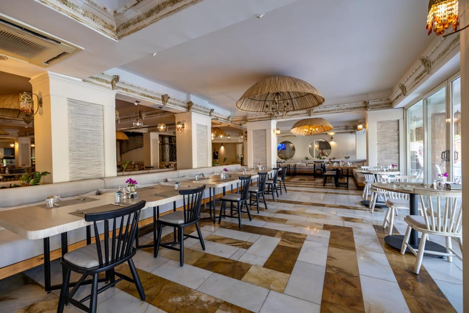 LAUR HOTELS Experience & Elegance Hotel in Didim