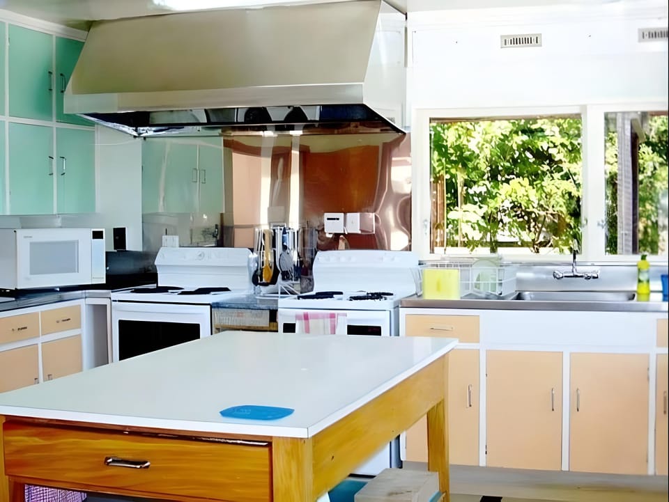 A Plus Backpackers Lodge Lodge in Manawatū-Whanganui, New Zealand