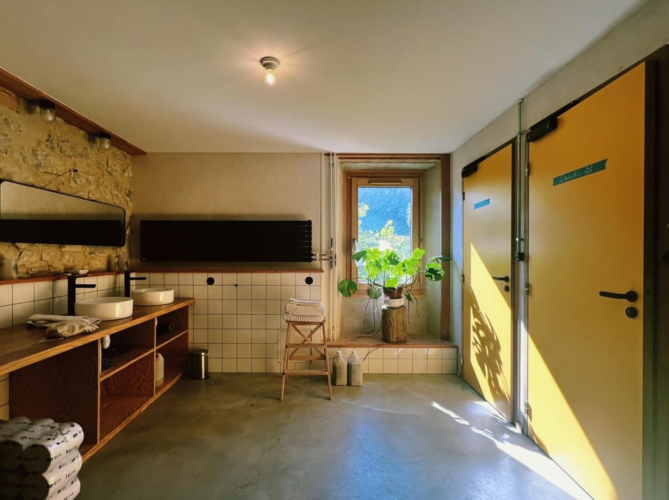 Hostel Quartier Libre Hostel in Provence-Alpes-Côte d'Azur