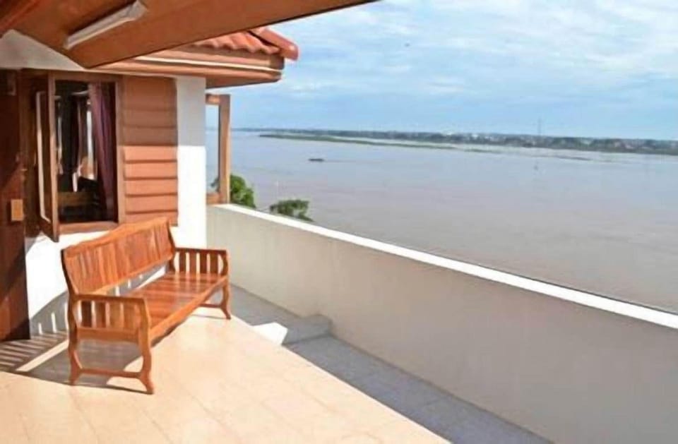 Riverfront Hotel Mukdahan Hotel in Laos