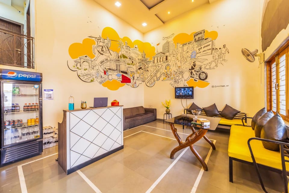 COLIWO DEUX (COLIVE AND COWORK) Hostel in Pune