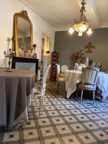Maison 1823 - Suites de charme a Garons Hotel in Nimes