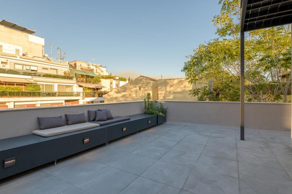 3bdr Modern Design & Bright Interiors in Plaka Hotel in Plaka
