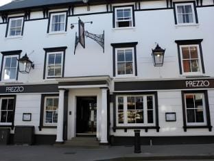 The George Inn in East Hertfordshire District