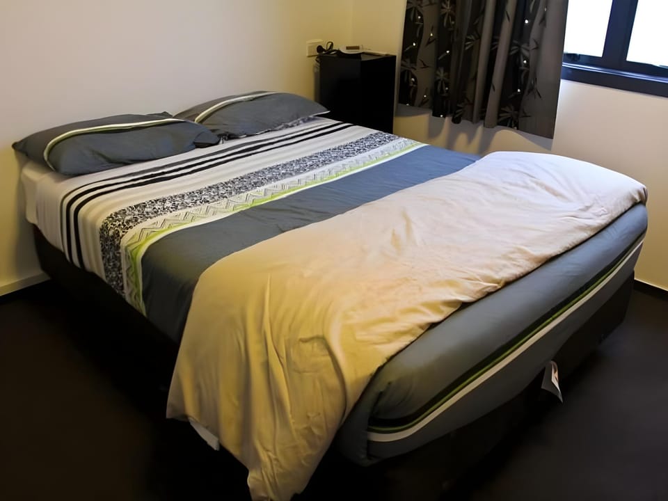 Eagles Nest Backpackers Hostel in Hamilton