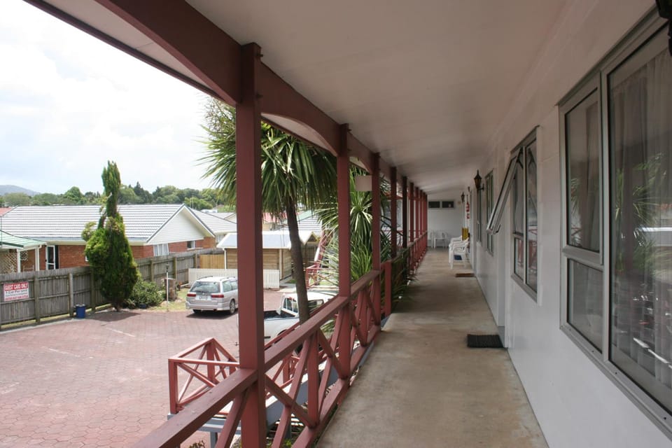 Burgundy Rose Motel Motel in Whangārei