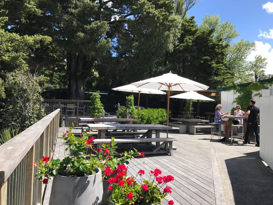 Bridgehouse Lodge Resort in Auckland Region