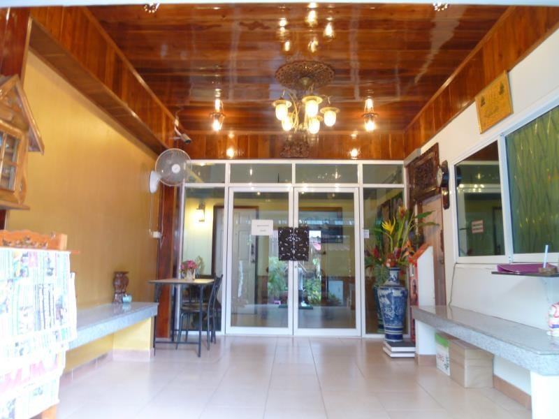 Vanlisut Hotel Hotel in Bangkok