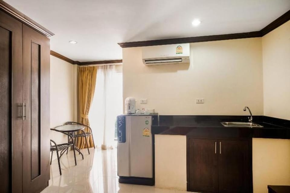 OYO 232 Patong City Hometel Hotel in Patong