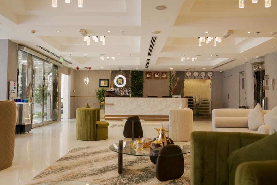 Royal Grand Suite Hotel Apartment hotel in Al Sharjah