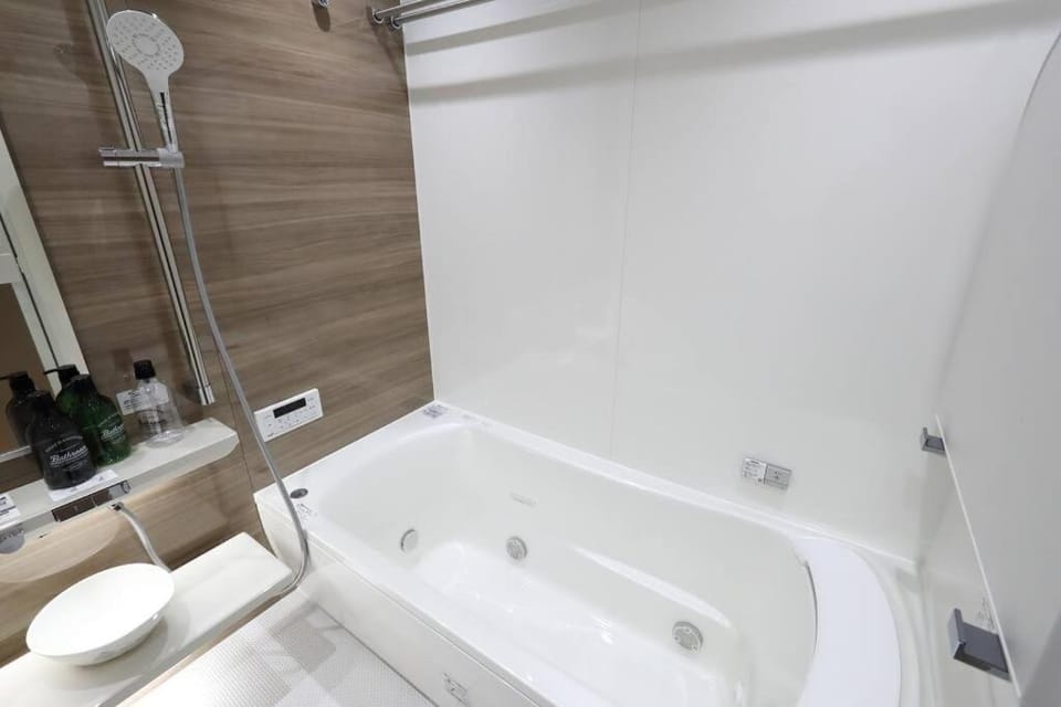 White Crystal Inn in Fukuoka