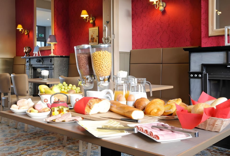 Guesthouse 't oud gemeentehuis Poelkapelle Hotel in Ypres