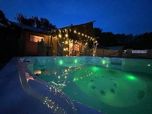 Lion King Safari Tent Luxury tent in Saint Florence