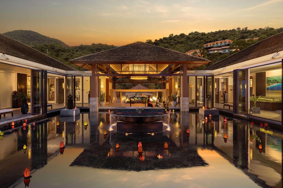 Banyan Tree Lang Co Hotel in Da Nang