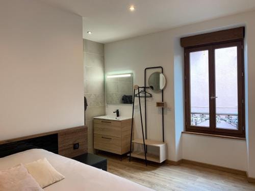Chambre avec entree independante Hotel in Provence-Alpes-Côte d'Azur