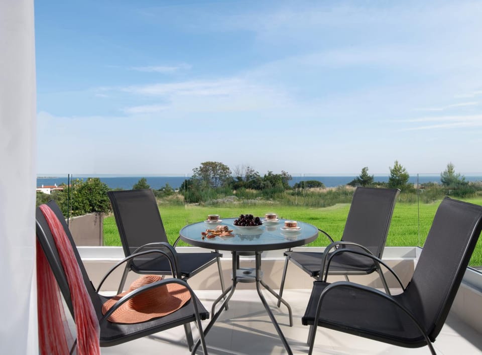 Mykoniatika Villas Hotel in Halkidiki