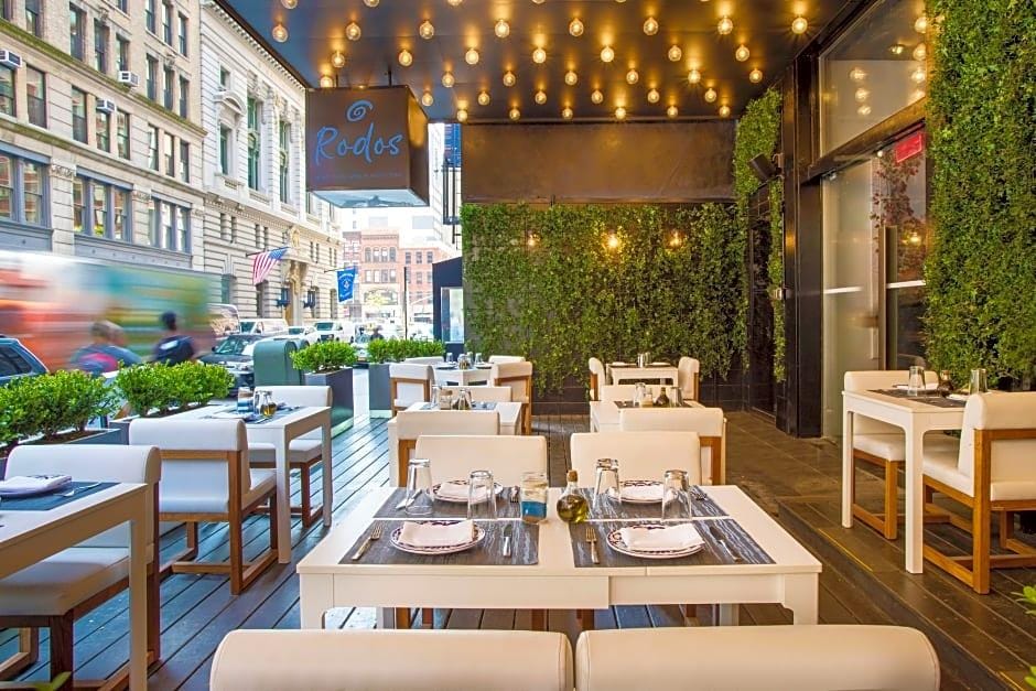 Sonder Henri on 24 Hotel in Midtown