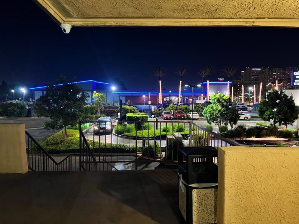 Bposhtels Anaheim Hostel in Garden Grove