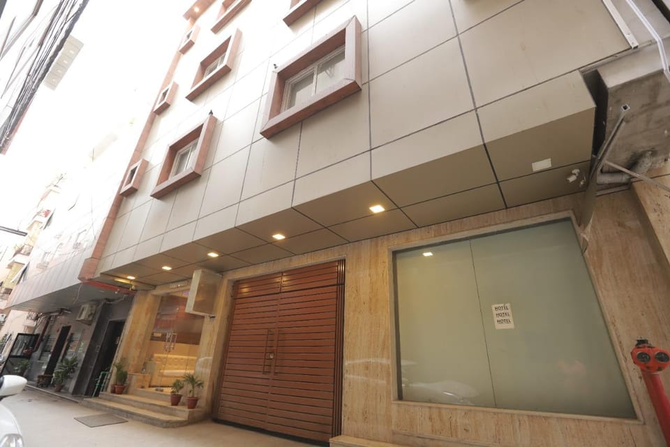 HOTEL NH SKYE SUITES Hotel in New Delhi