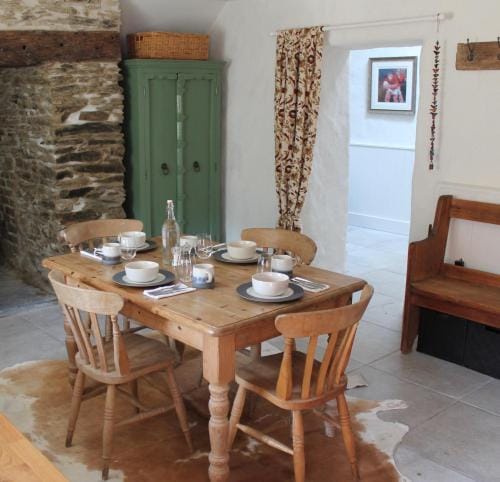 Hen Ffermdy Hotel in Wales