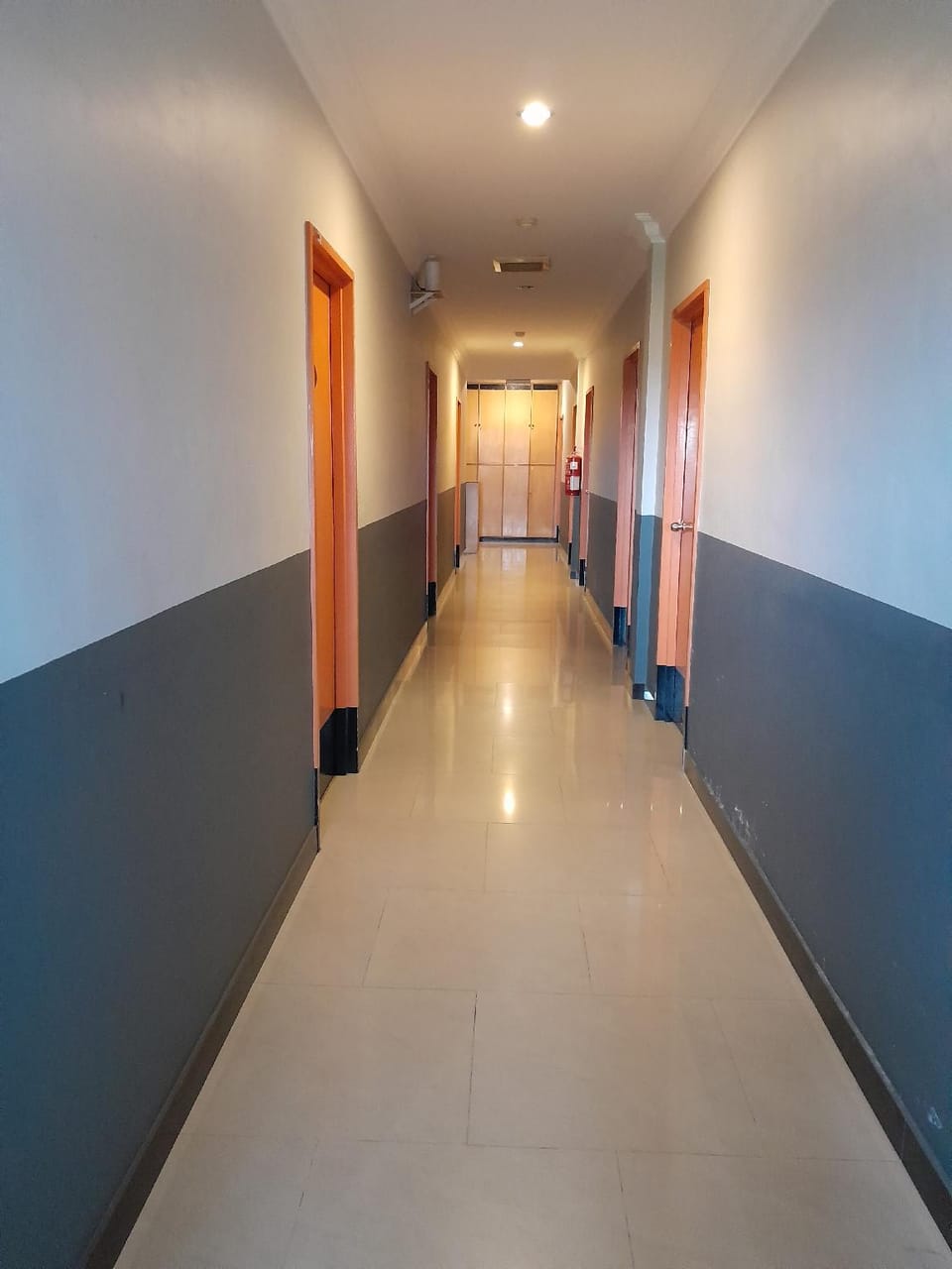 V HOTEL Hotel in Perak Tengah District