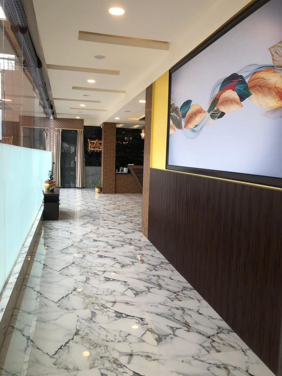 Eshanya comforts  Hotel in Bengaluru