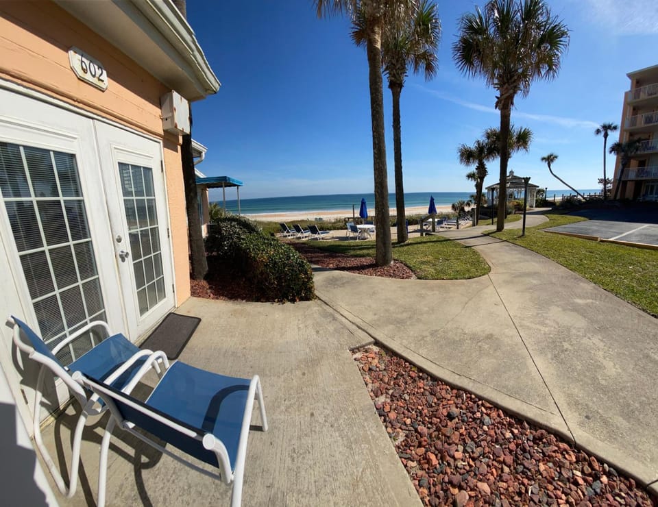 Coral Sands Inn Resort in Ormond Beach