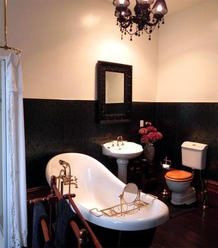 Oakdene Heritage Accommodation Hotel in Tasmania