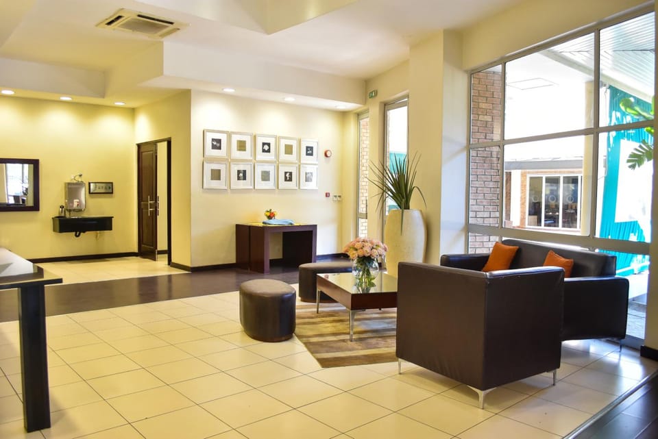 Cresta Lodge Hotel Hotel in North West, South Africa