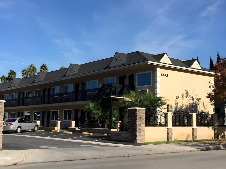 Walnut Inn & Suites West Covina Hotel in West Covina