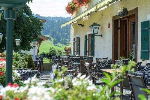 Gasthof zur Post - Hauserwirt Inn in Salzburgerland