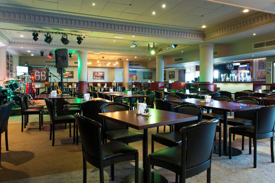 Bar/lounge