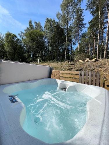 Kaoglen Apollo-Hot tub-Cairngorms-Pet friendly Lodge in Scotland