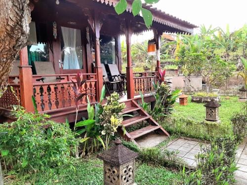 Ubud Rice Field House Hostel in Ubud