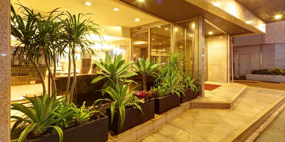 Okinawa Sunplaza Hotel Hotel in Naha