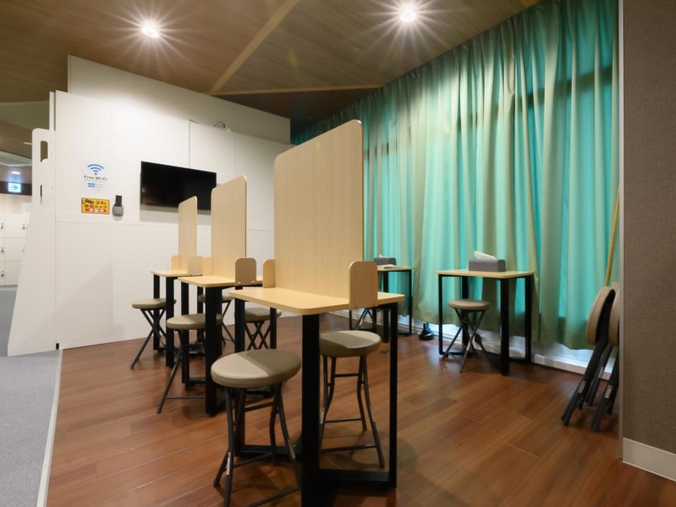 Capsule Inn Kasagake - male only Hotel in Japan