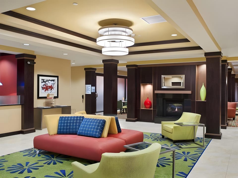 Holiday Inn Express Hotel and Suites Dayton South I 675 By IHG Hotel in Centerville