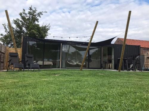 Tussen de paarden @ De Hoeveschuur Hotel in Flanders